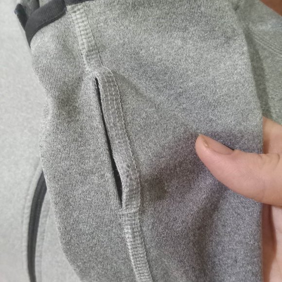 Nike Half Zip W/Thumb Holes - Picture 4 of 5